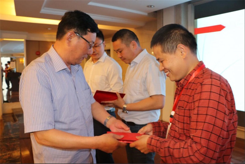 第十一屆硅橡膠技術信息交流會，匯富硅材料成功舉辦第二屆“匯富杯”《有機硅材料》優秀論文獎頒獎儀式